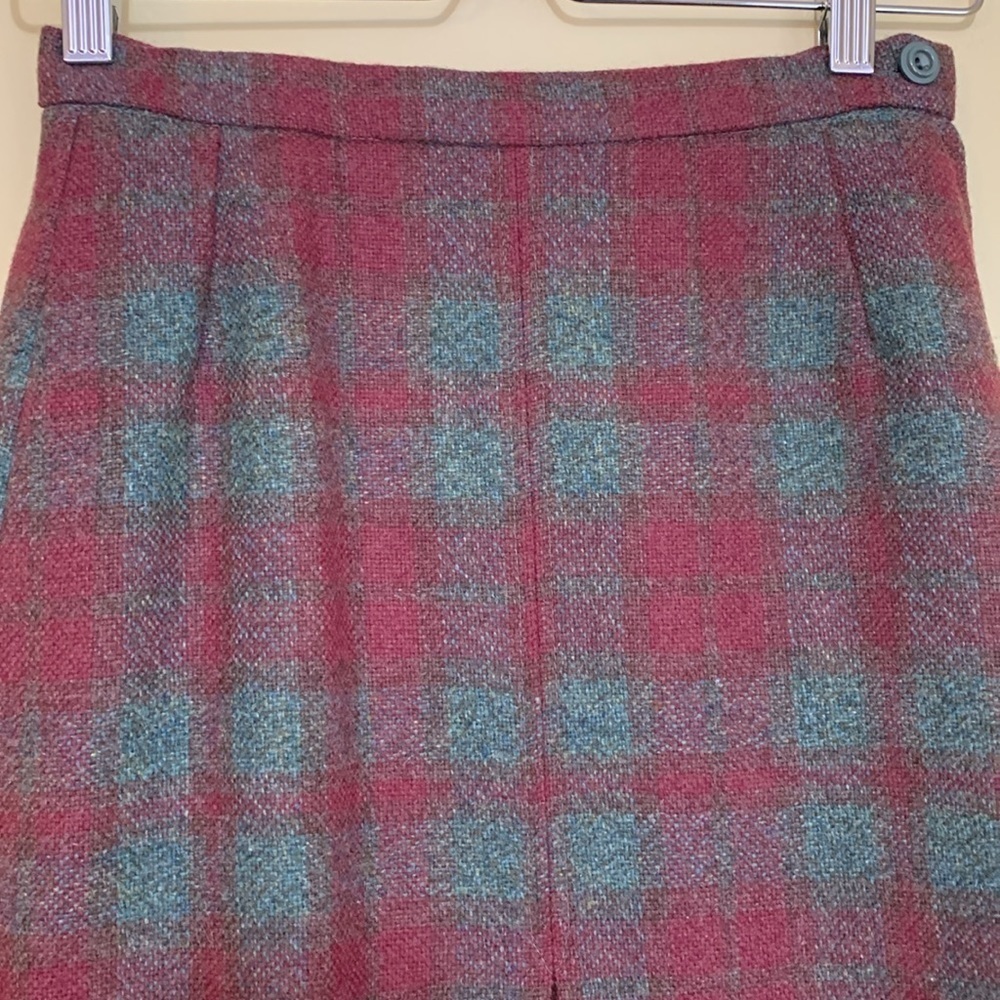 Morplan | 100% Wool Green Red Tartan Plaid Side Zip Vintage Skirt 12.5” W 30” L - Picture 15 of 16